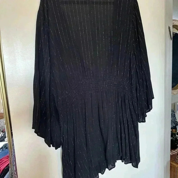 Never Worn Black Torrid Cinch Waist Top with Flutter Sleeves and Gold Stripes - Picture 4 of 7